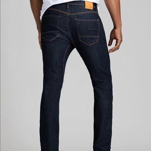 DUER Performance Denim Slim Fit
